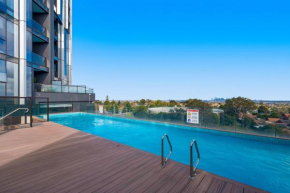 1-Bed Pad with Modern Amenities, Pool & Gym